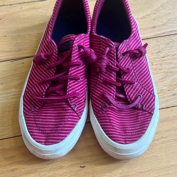 Burgundy sperry slip-ons - Picture 2 of 4